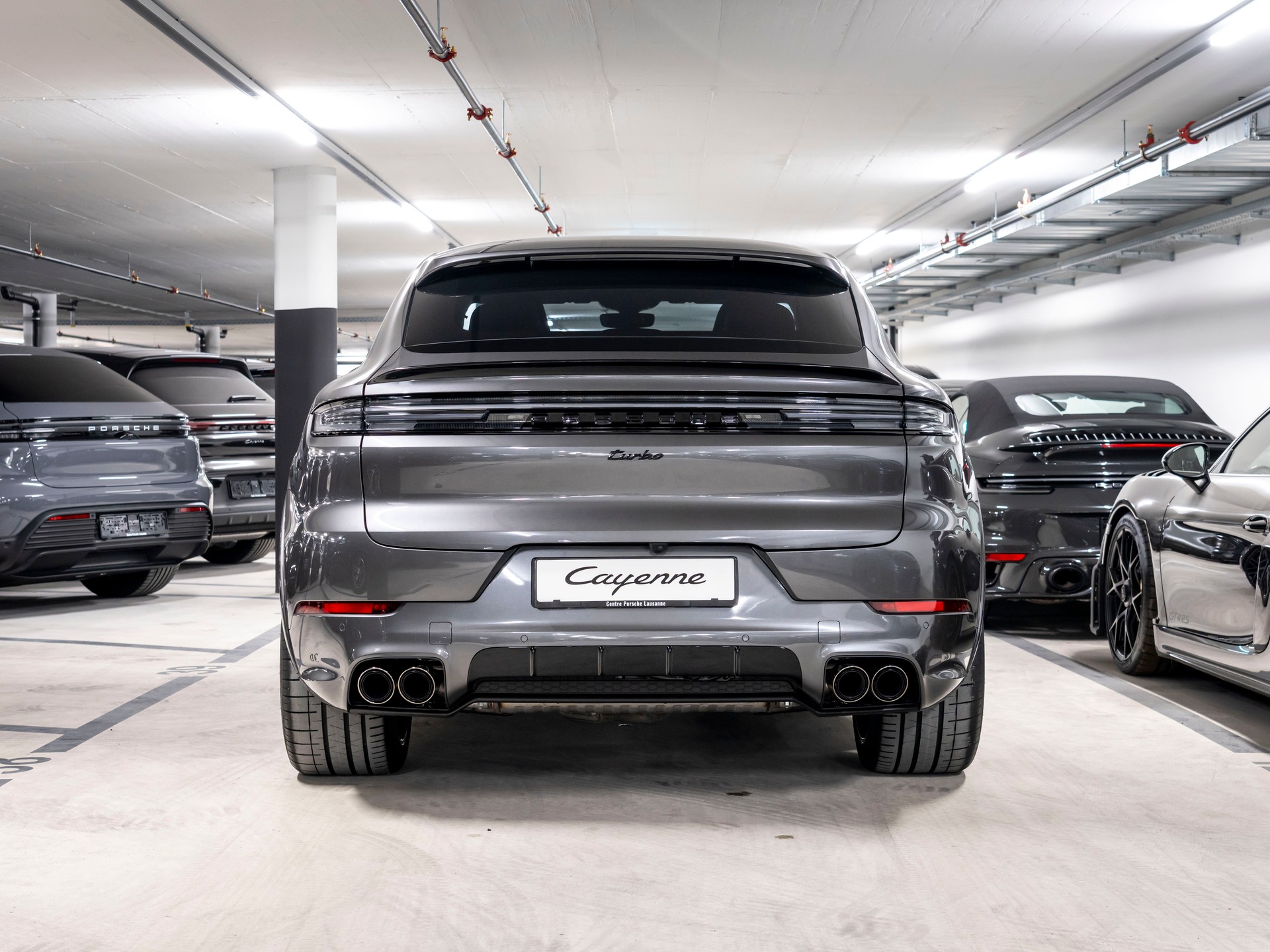 PORSCHE Cayenne Coupé Turbo E-Hybrid Tiptronic-image-4