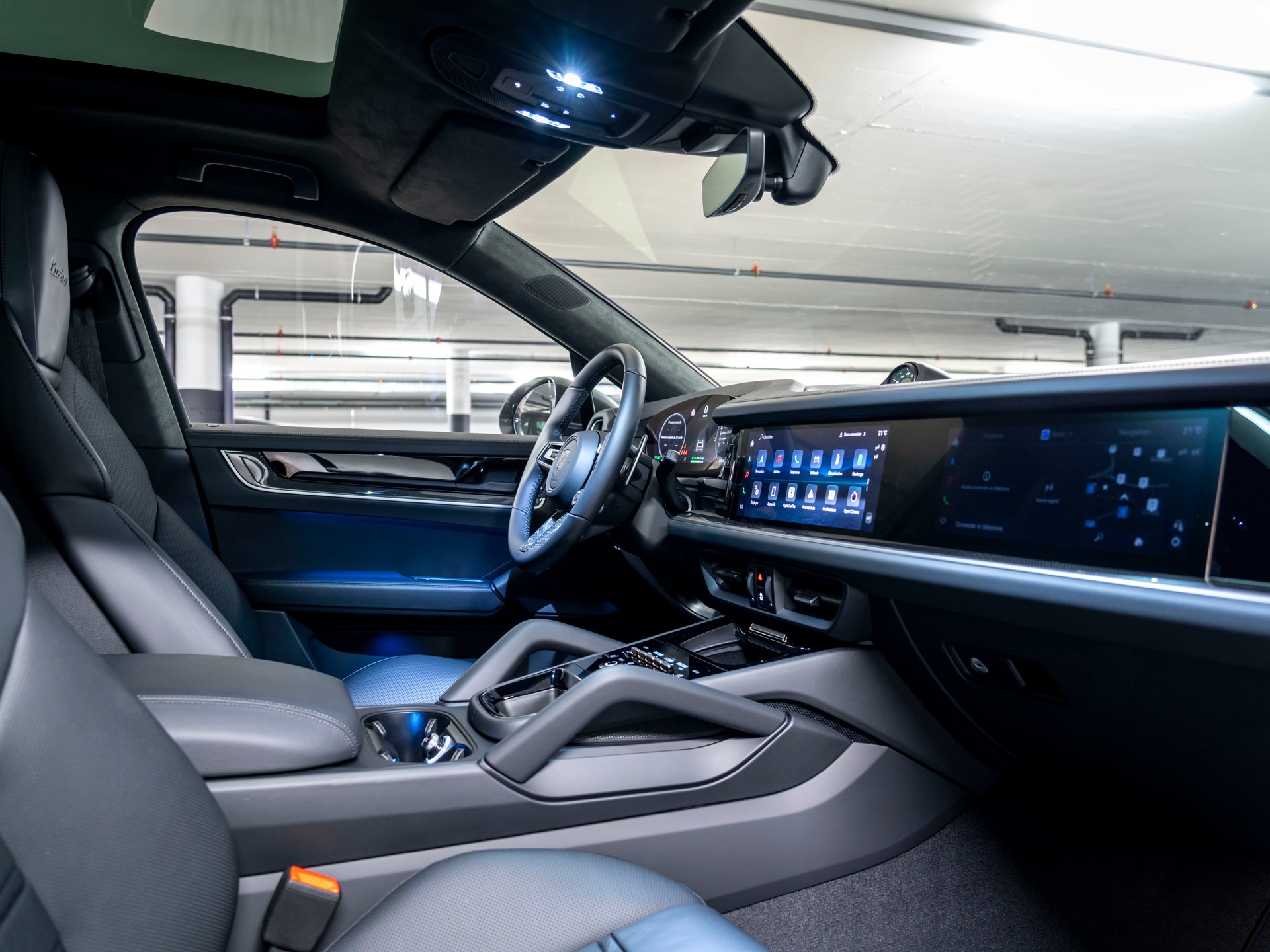 PORSCHE Cayenne Coupé Turbo E-Hybrid Tiptronic-image-18