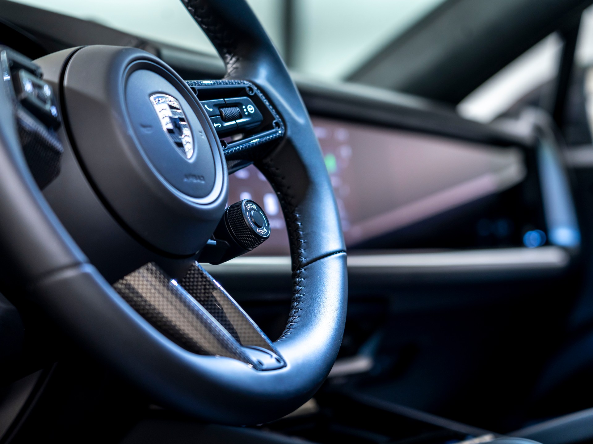 PORSCHE Cayenne Coupé Turbo E-Hybrid Tiptronic-image-11