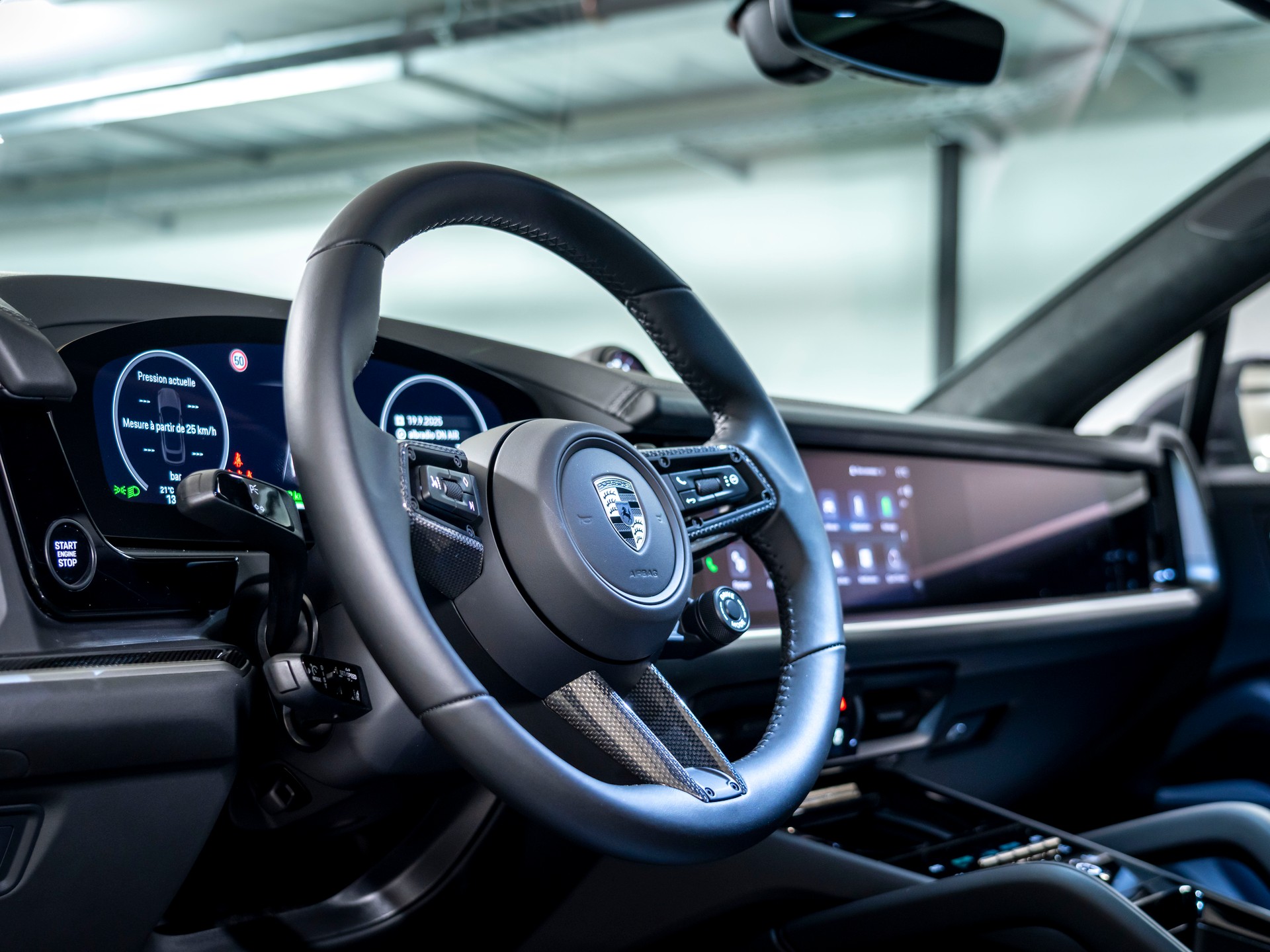 PORSCHE Cayenne Coupé Turbo E-Hybrid Tiptronic-image-10