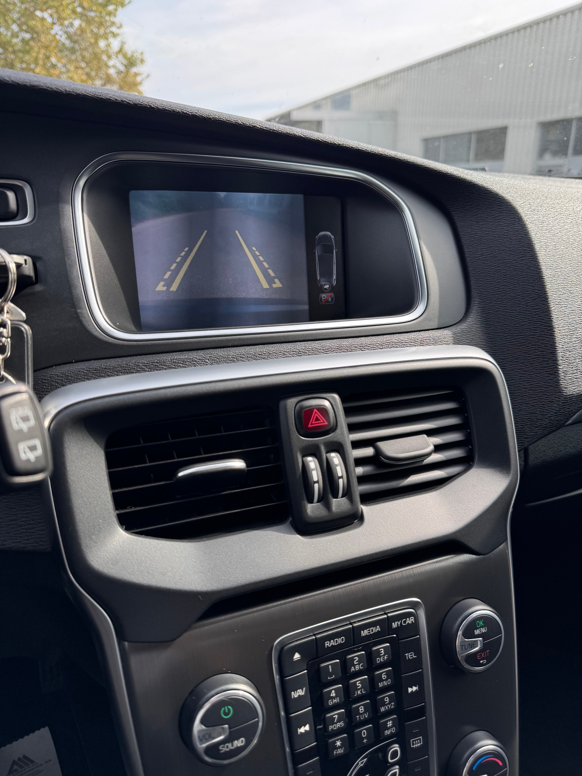 VOLVO V40 D2 Momentum Powershift-image-11