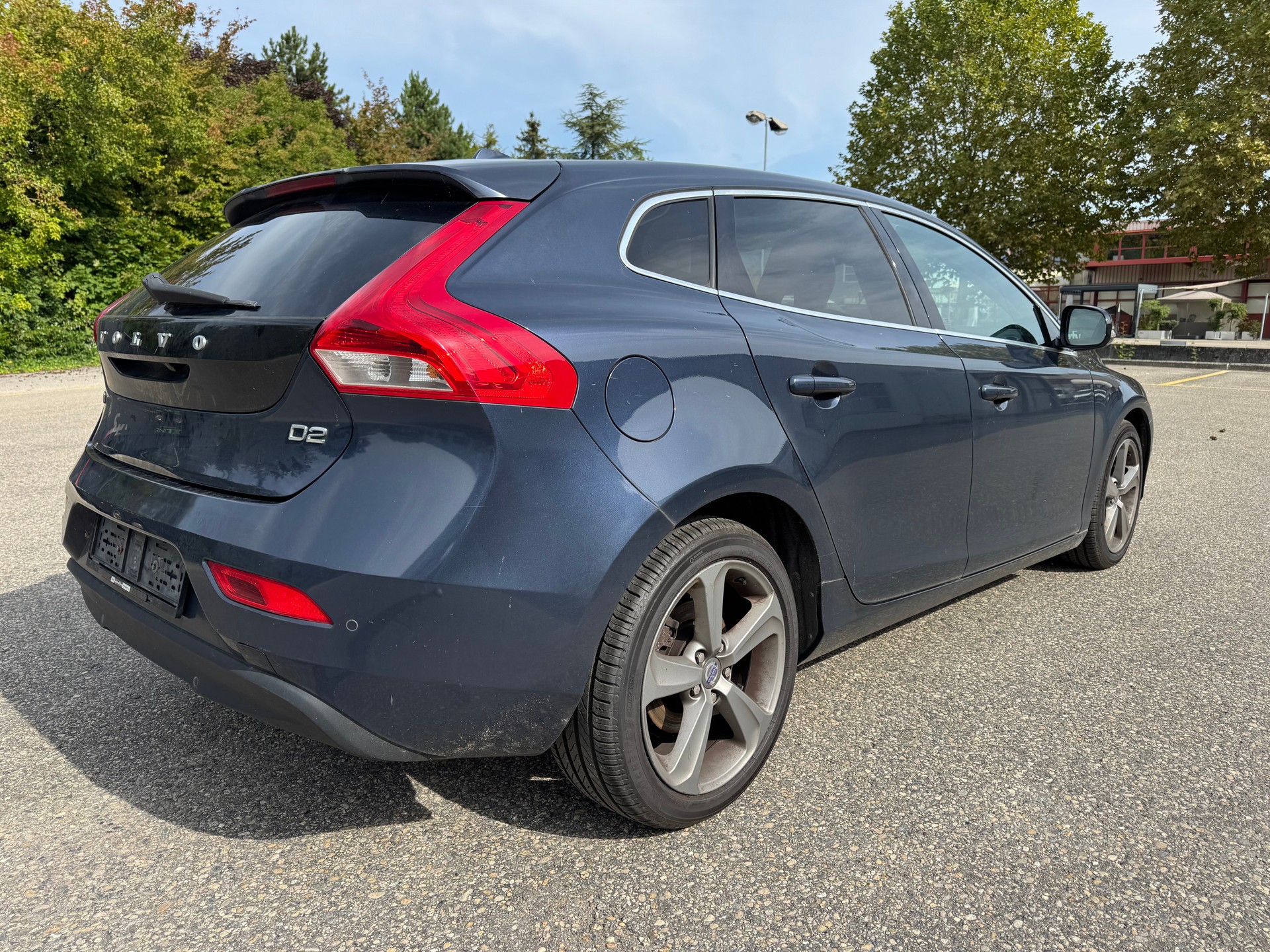 VOLVO V40 D2 Momentum Powershift-image-5
