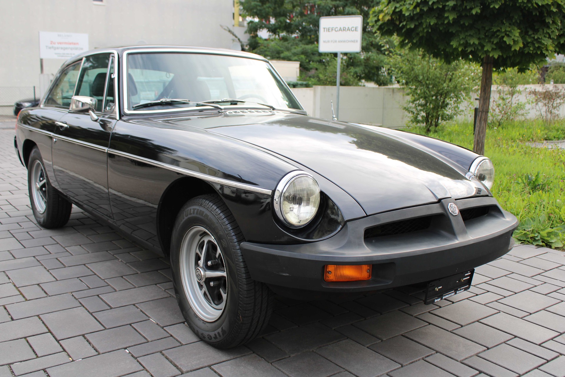 MG BGT BLACK ETITON-image-0