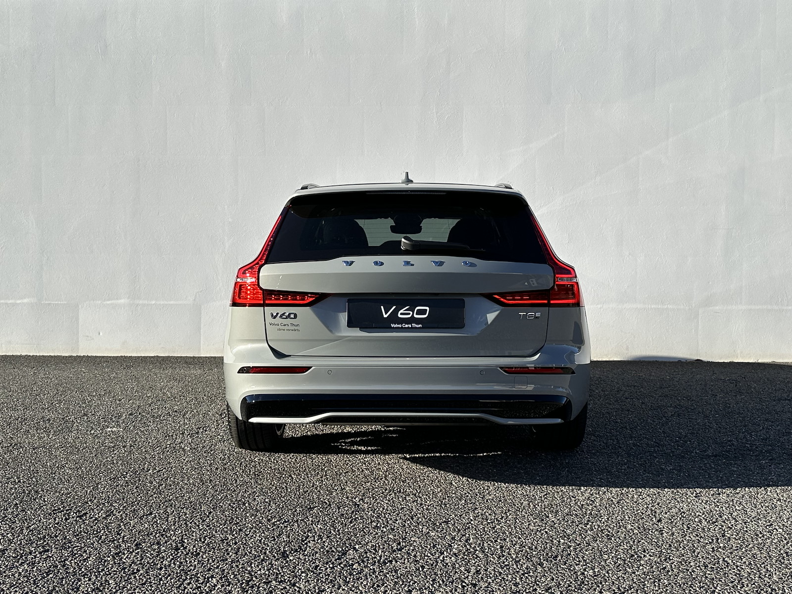 VOLVO V60 2.0 T8 TE Ultra Dark eAWD-image-6