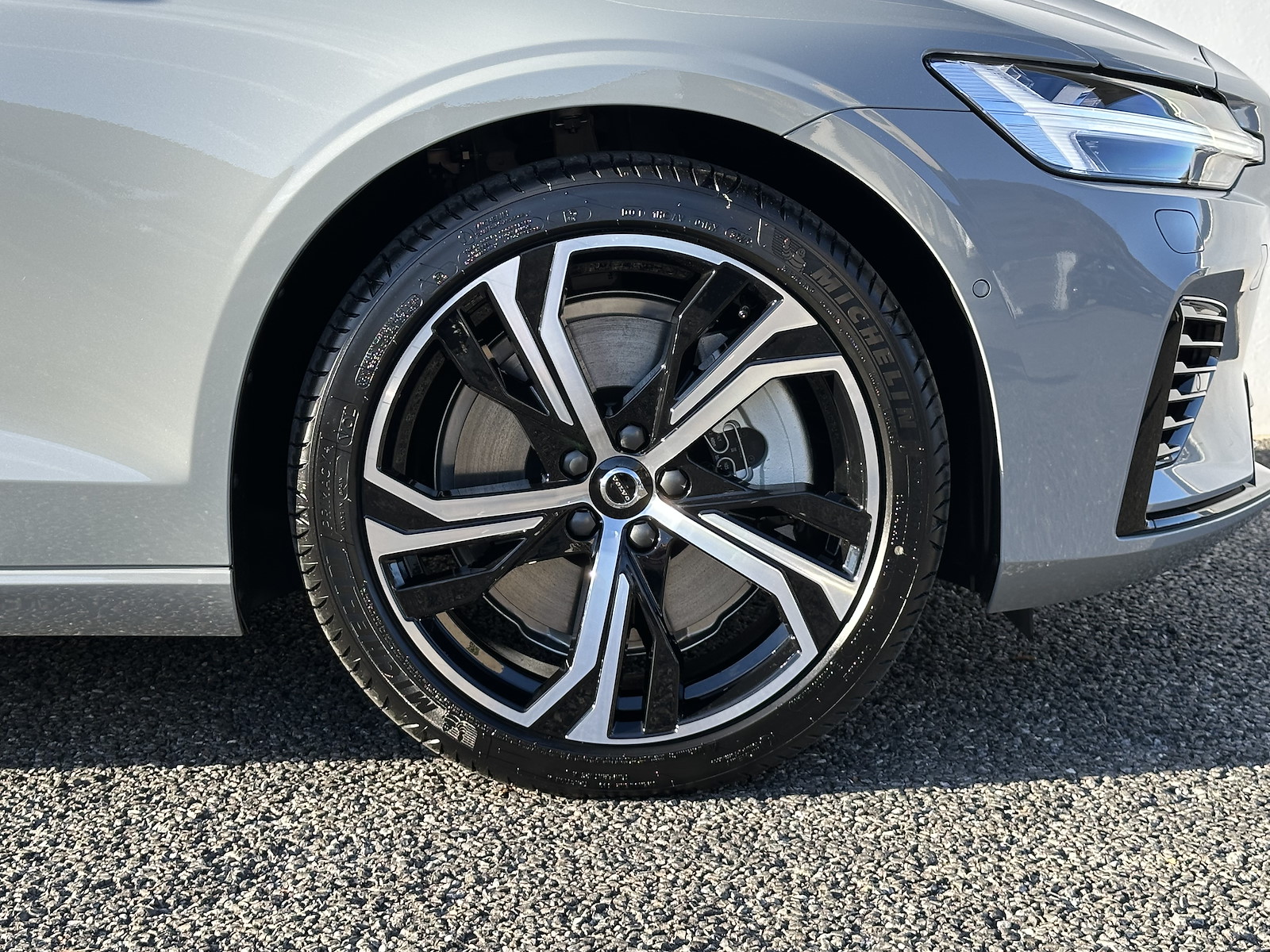 VOLVO V60 2.0 T8 TE Ultra Dark eAWD-image-7