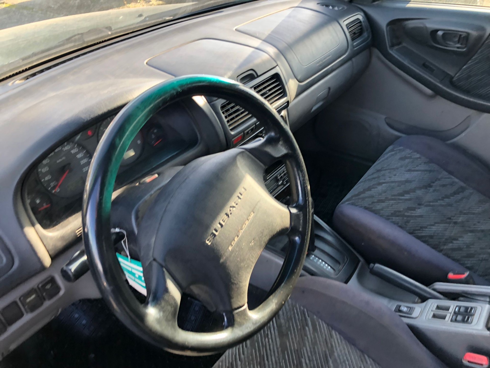 SUBARU Forester 2.0 Comfort Automatic-image-14