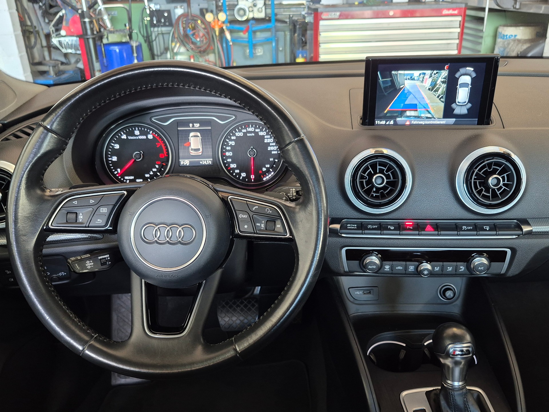 AUDI A3 Sportback 1.4 TFSI S-tronic-image-11