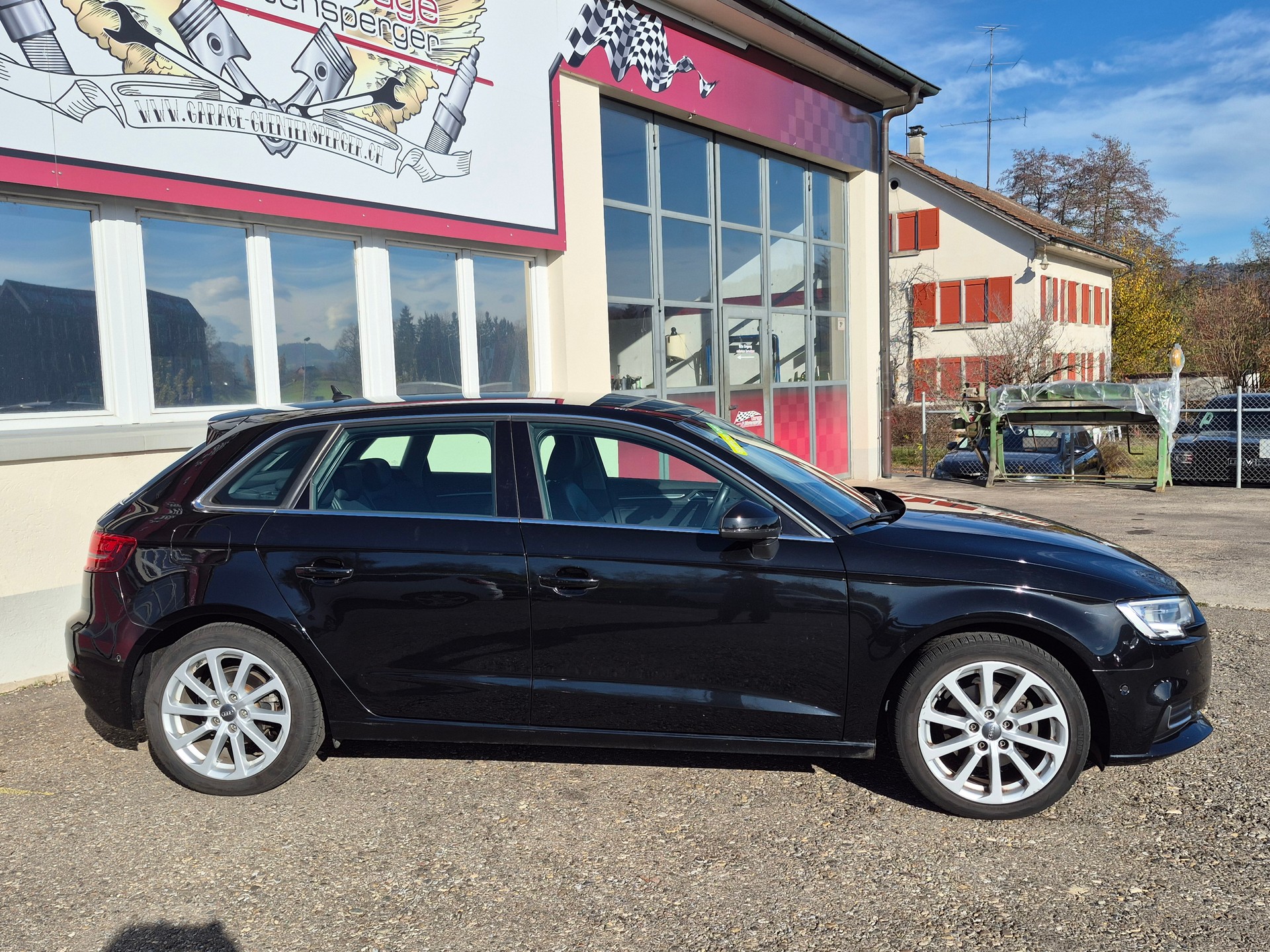 AUDI A3 Sportback 1.4 TFSI S-tronic-image-8