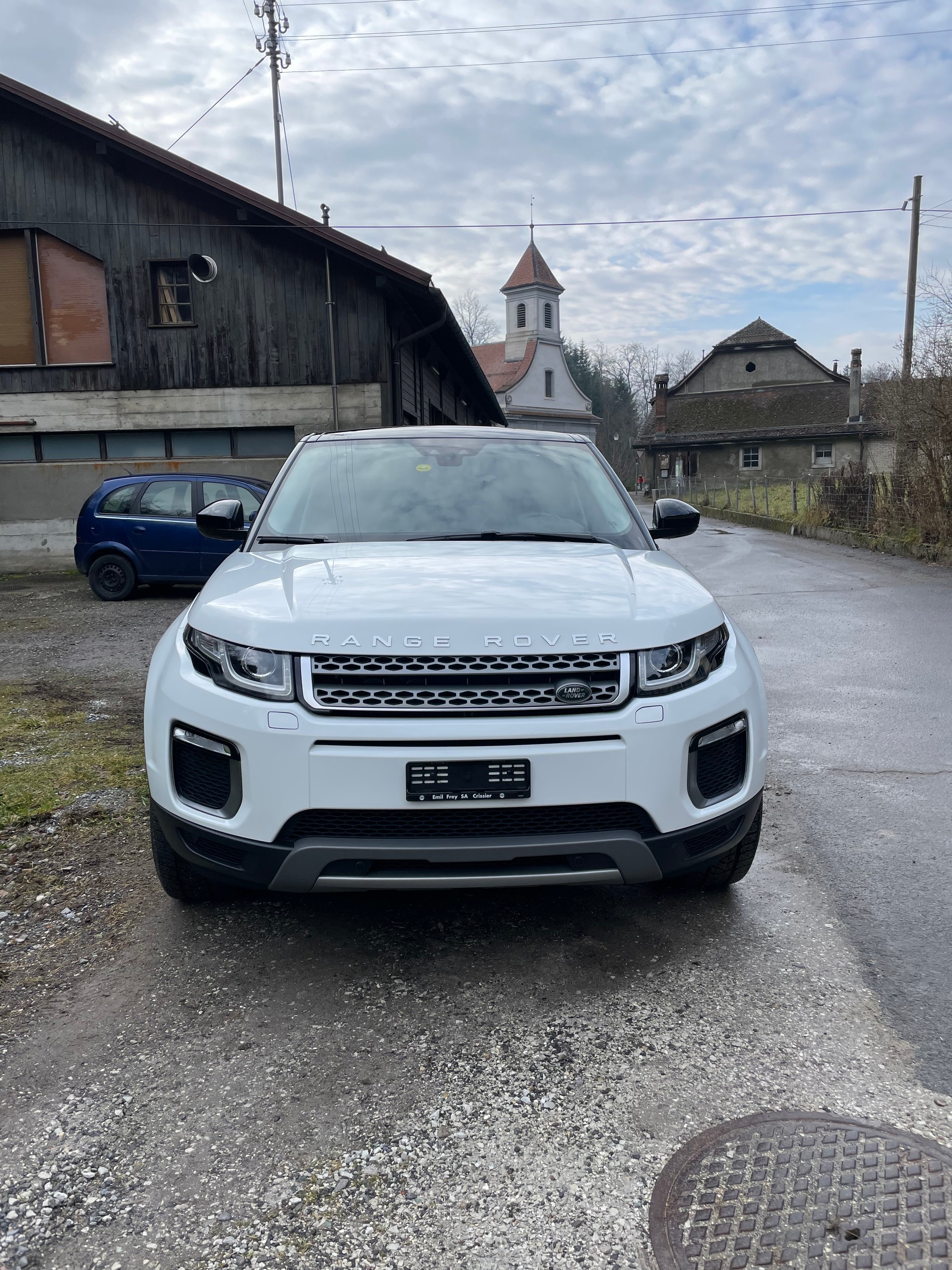 LAND ROVER Range Rover Evoque 2.0 TD4 SE AT9-image-2