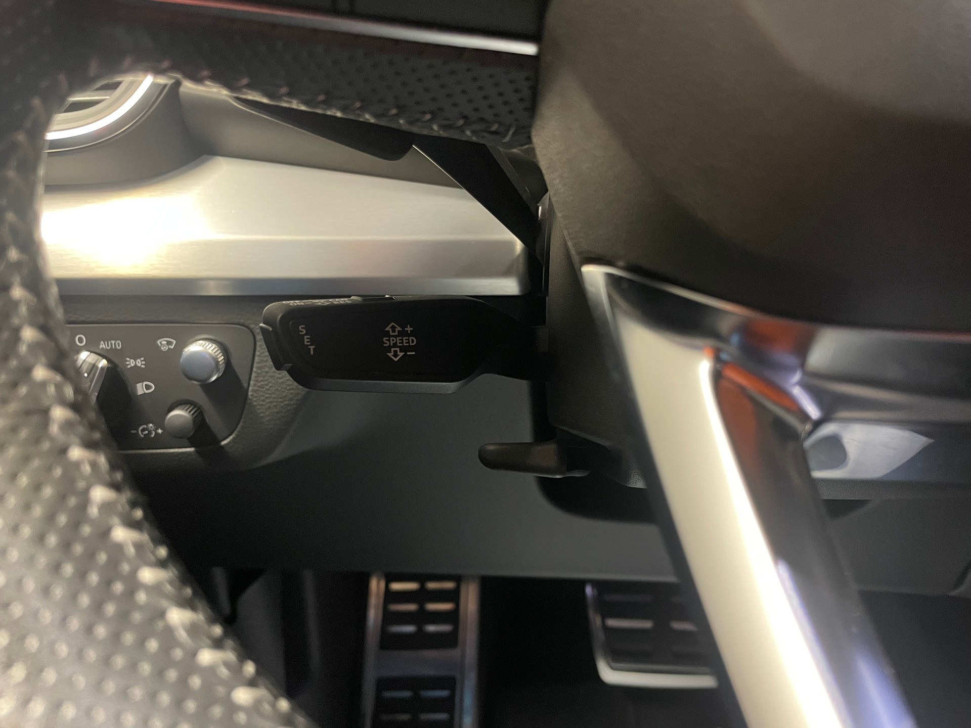 AUDI Q5 40 TDI design quattro S-tronic S-line (31)-image-11
