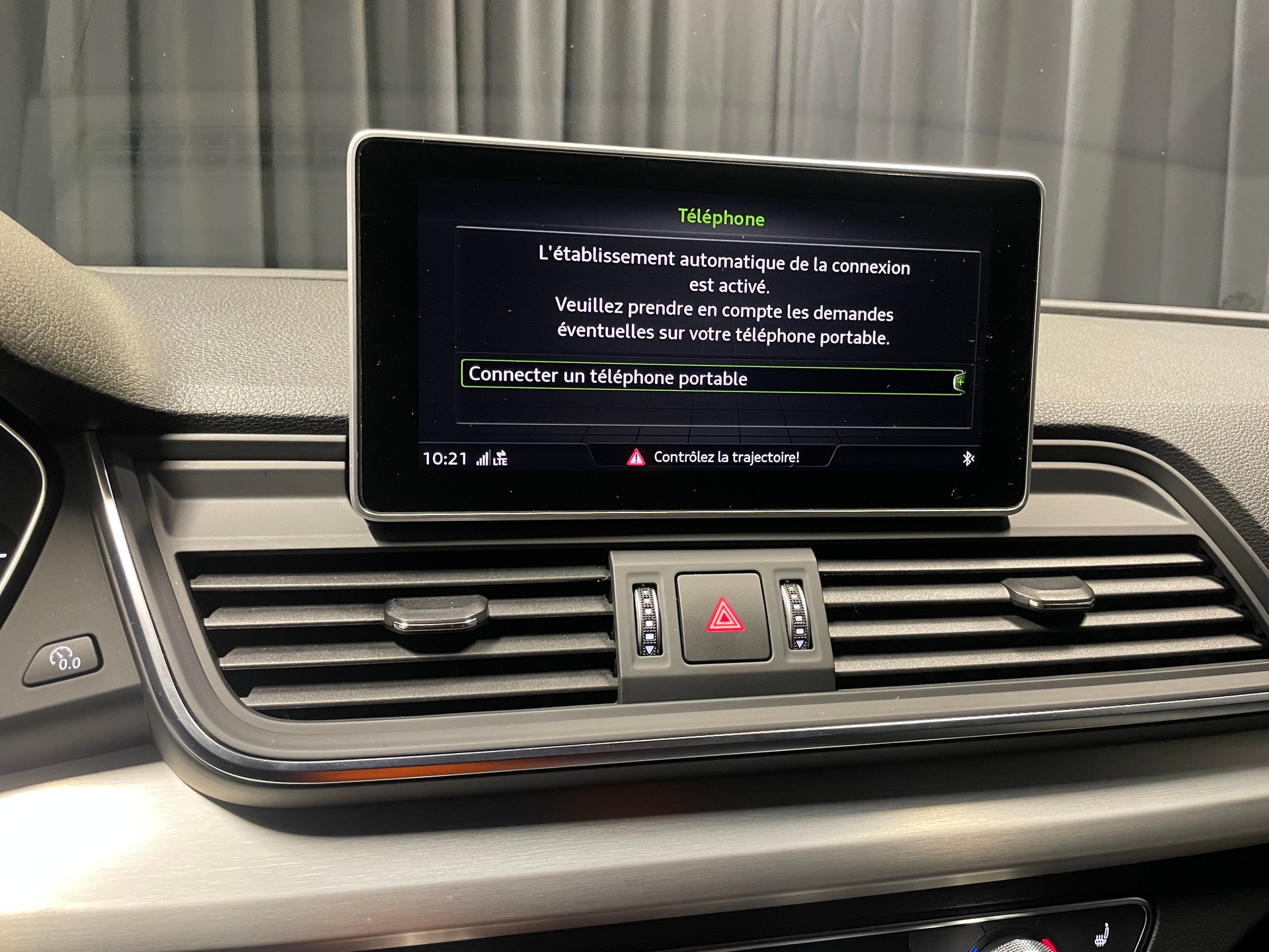 AUDI Q5 40 TDI design quattro S-tronic S-line (31)-image-17