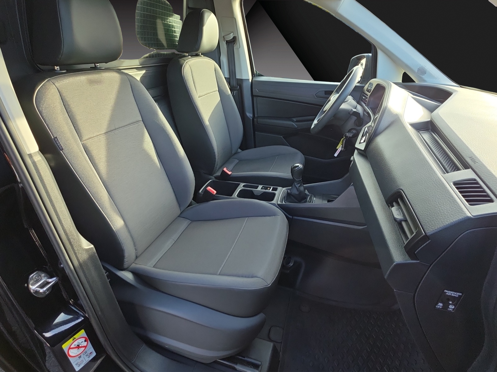 VW Caddy Cargo 2.0TDI-image-16