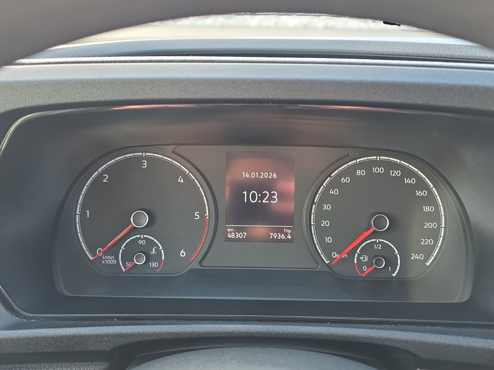 VW Caddy Cargo 2.0TDI-image-7