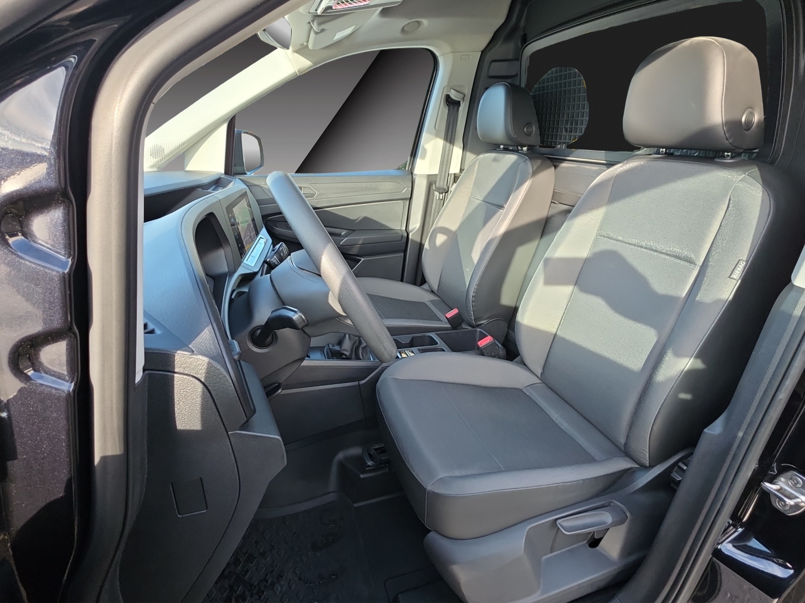 VW Caddy Cargo 2.0TDI-image-14