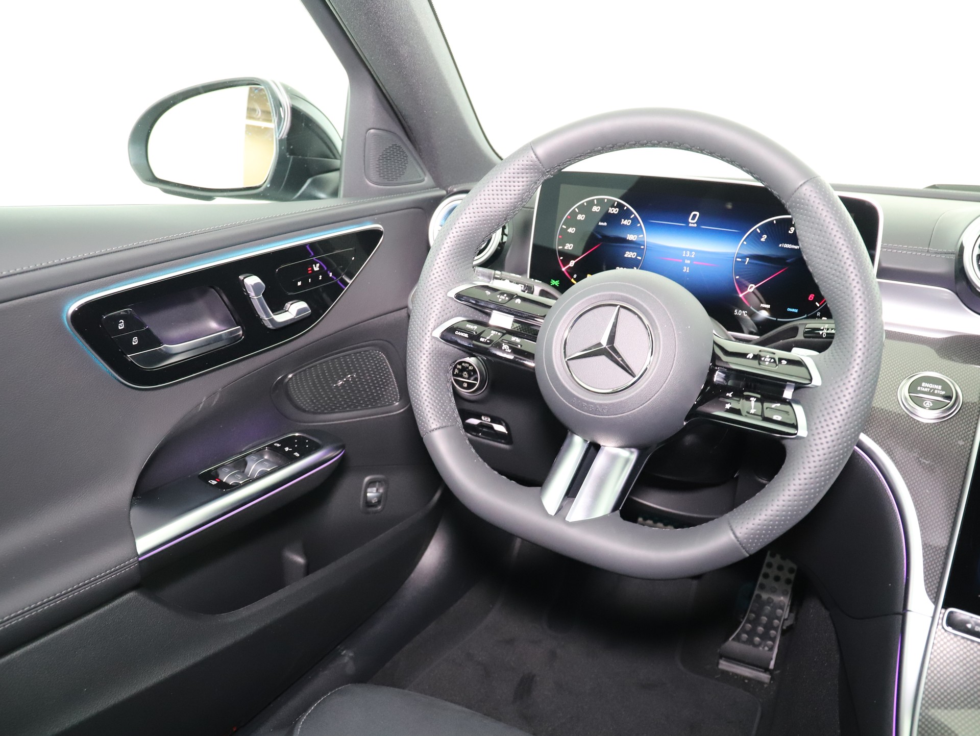 MERCEDES-BENZ C 220 d T 4 M Swiss Star-image-13
