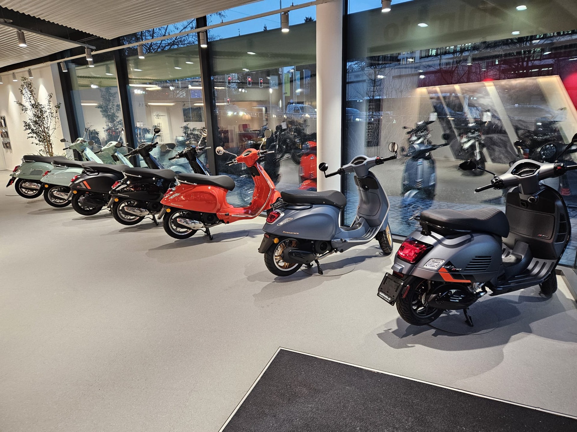 PIAGGIO Vespa Primavera 125 Euro 5+-image-9