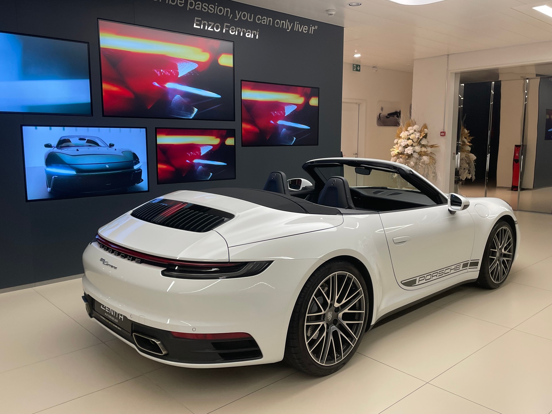 PORSCHE 911 Carrera Cabriolet PDK-image-4