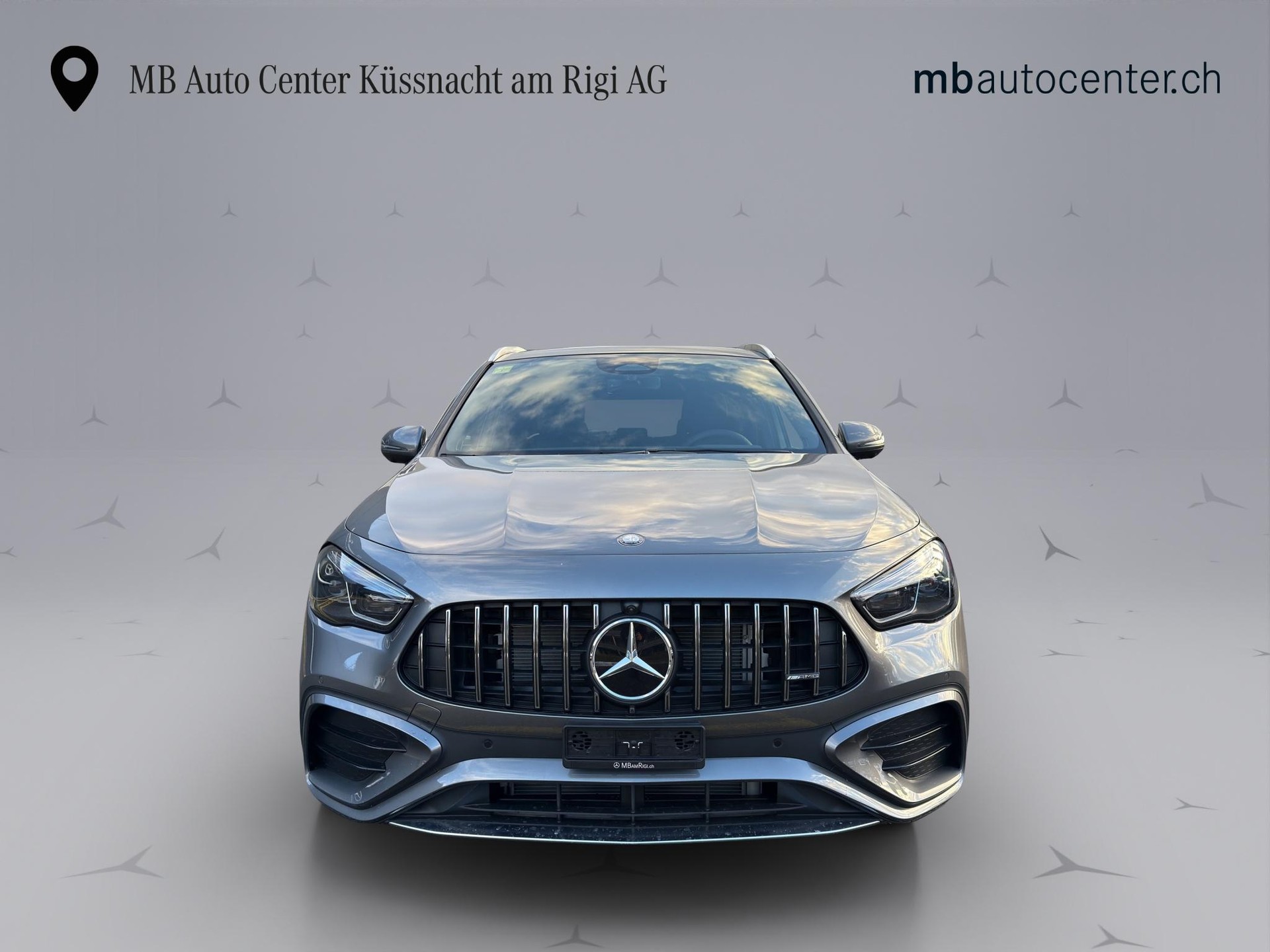 MERCEDES-BENZ GLA 35 AMG 4matic-showroom-element-1
