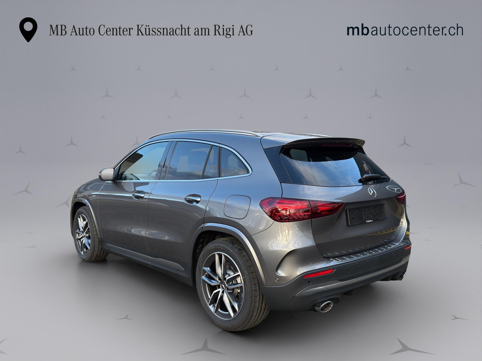 MERCEDES-BENZ GLA 35 AMG 4matic-image-4