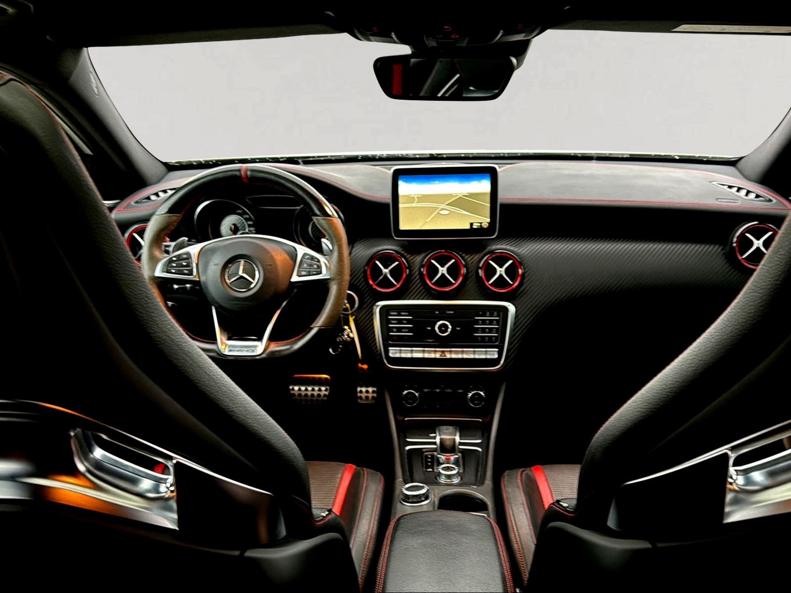 MERCEDES-BENZ A 45 AMG 4Matic Speedshift 7G-DCT-image-5