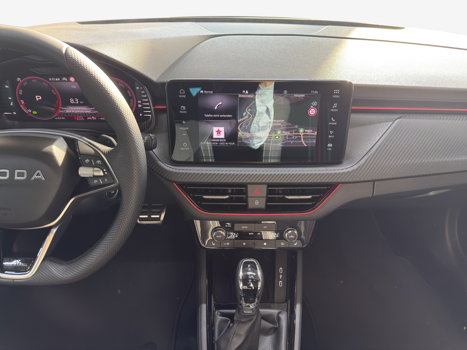 SKODA Scala 1.5 TSI Monte Carlo DSG-image-10