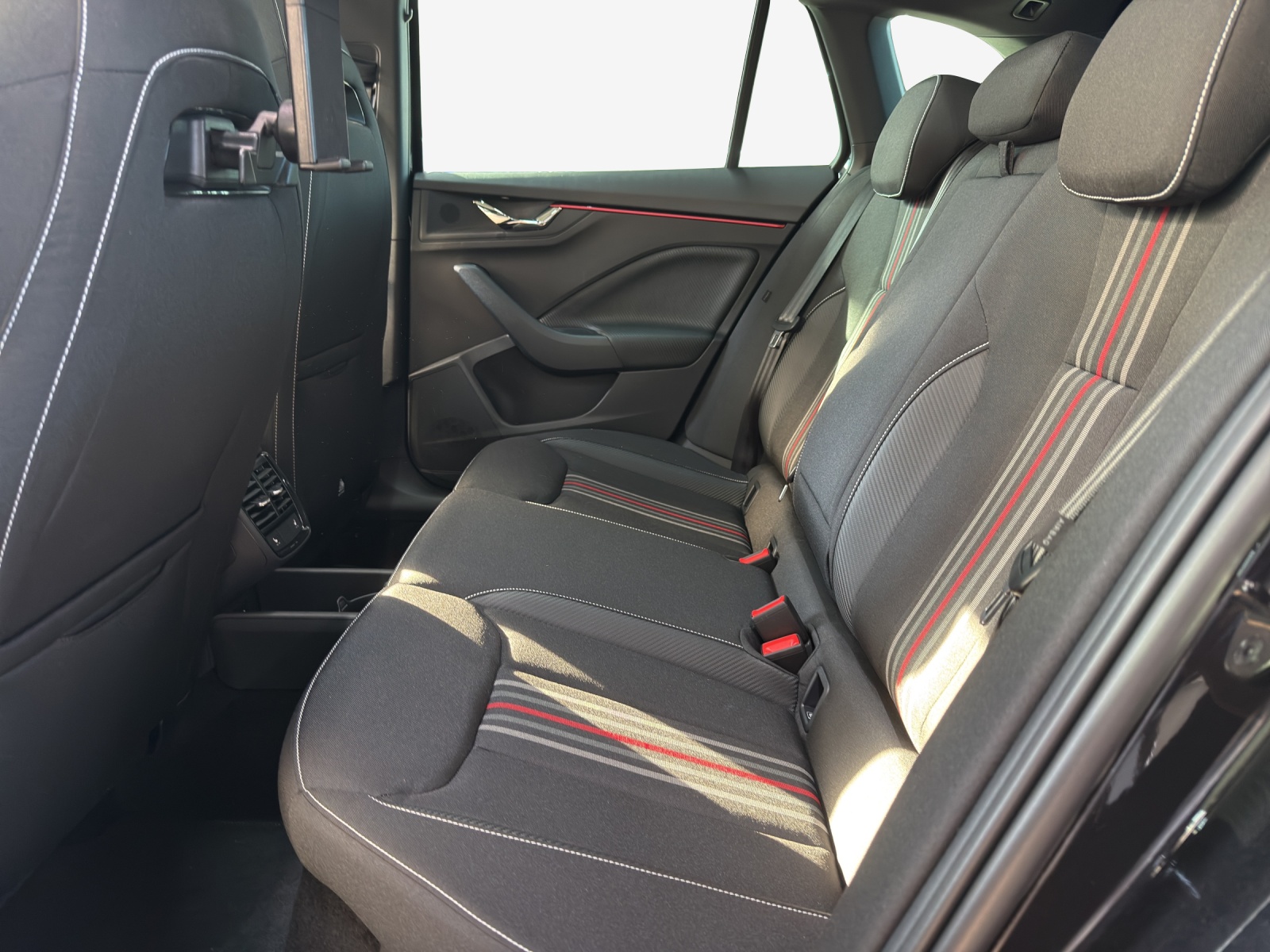 SKODA Scala 1.5 TSI Monte Carlo DSG-image-11