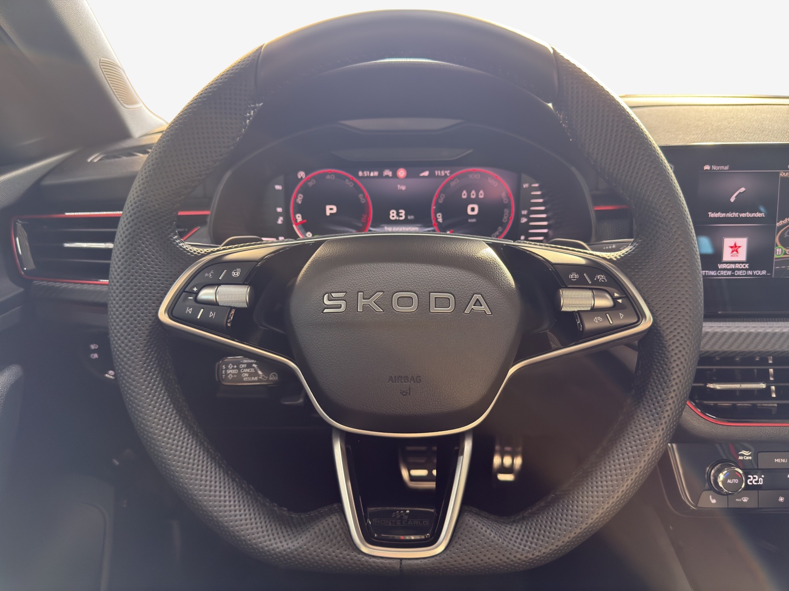 SKODA Scala 1.5 TSI Monte Carlo DSG-image-9