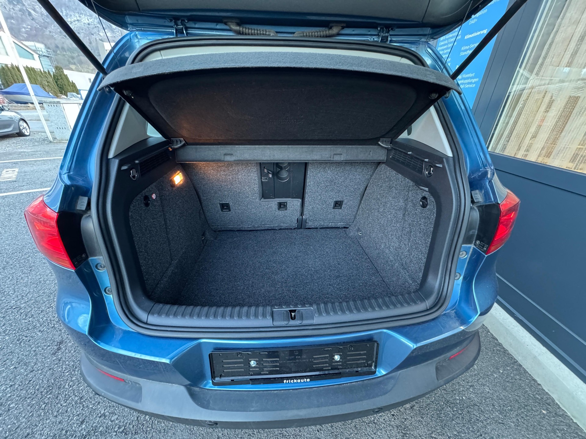 VW Tiguan 2.0 TSI 180 Track & Field DSG-image-6