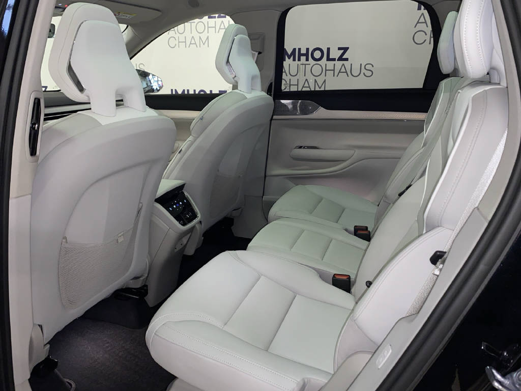 VOLVO EX 90 Twin Performance Ultra AWDD-image-16
