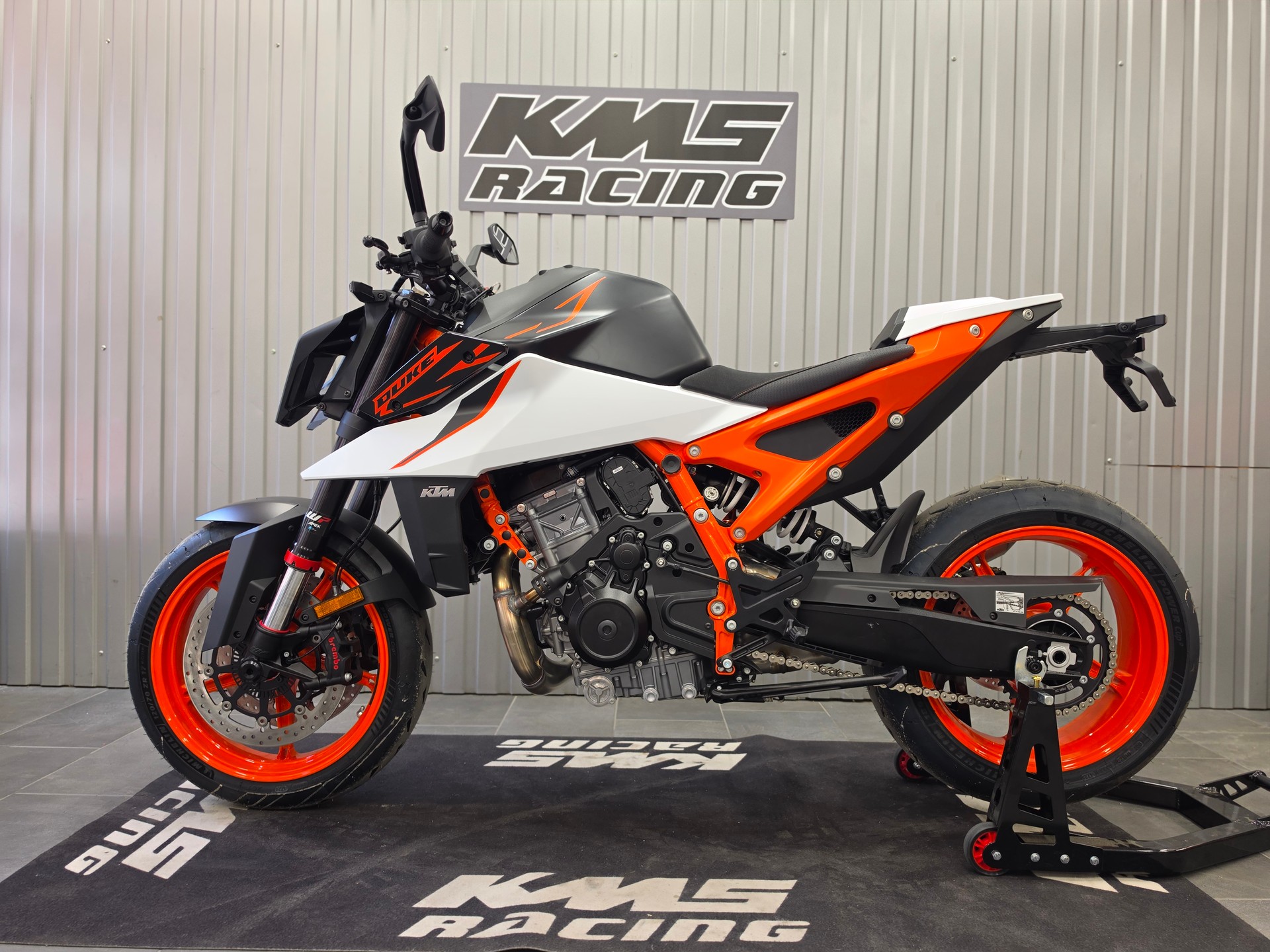 KTM 990 Duke R-image-8