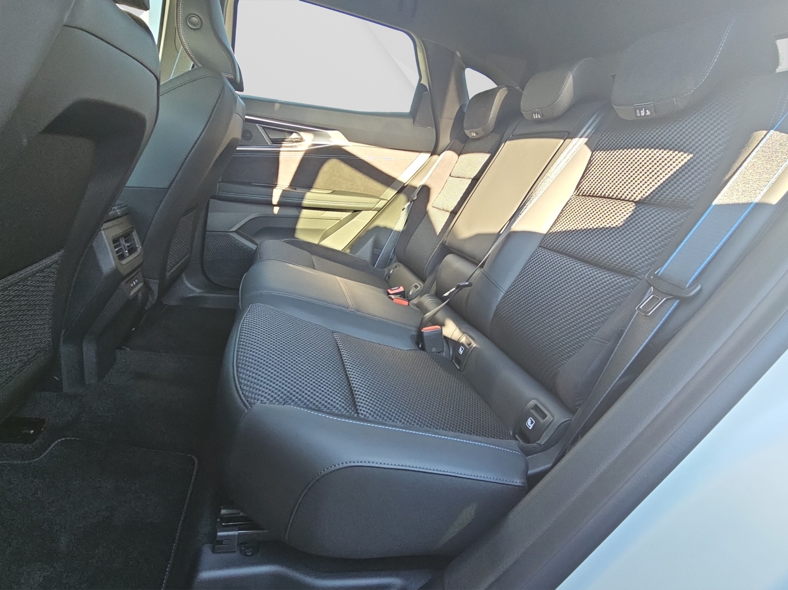 RENAULT Austral 1.2 E-Tech esprit Alpine-image-13