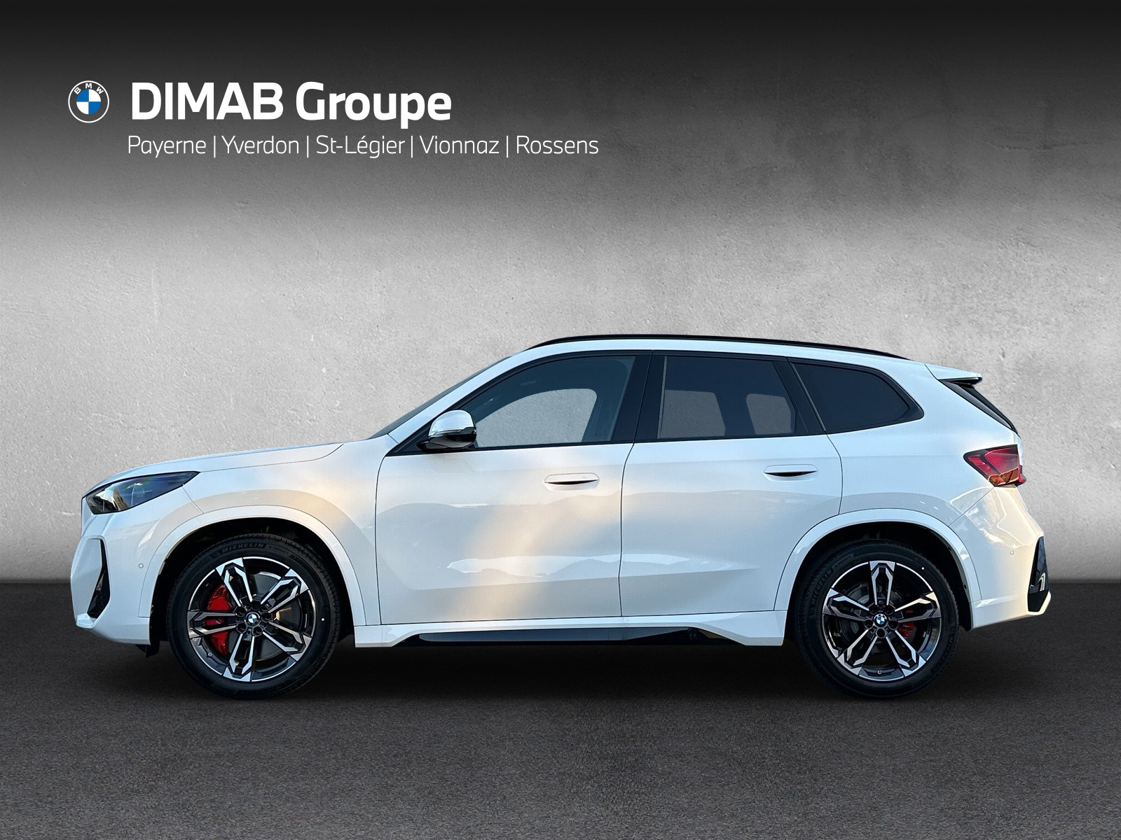 BMW X1 xDrive 23i 48V M Sport Pro-showroom-element-1