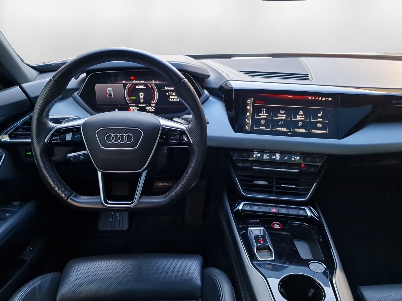 AUDI e-tron GT quattro-image-7