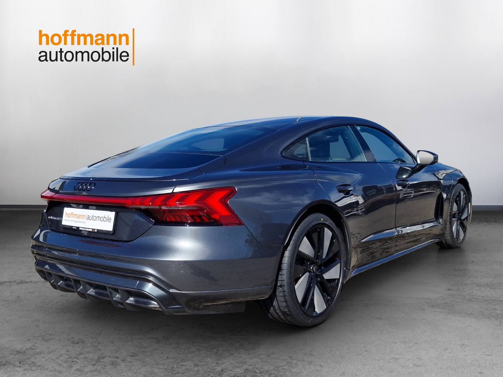 AUDI e-tron GT quattro-image-3