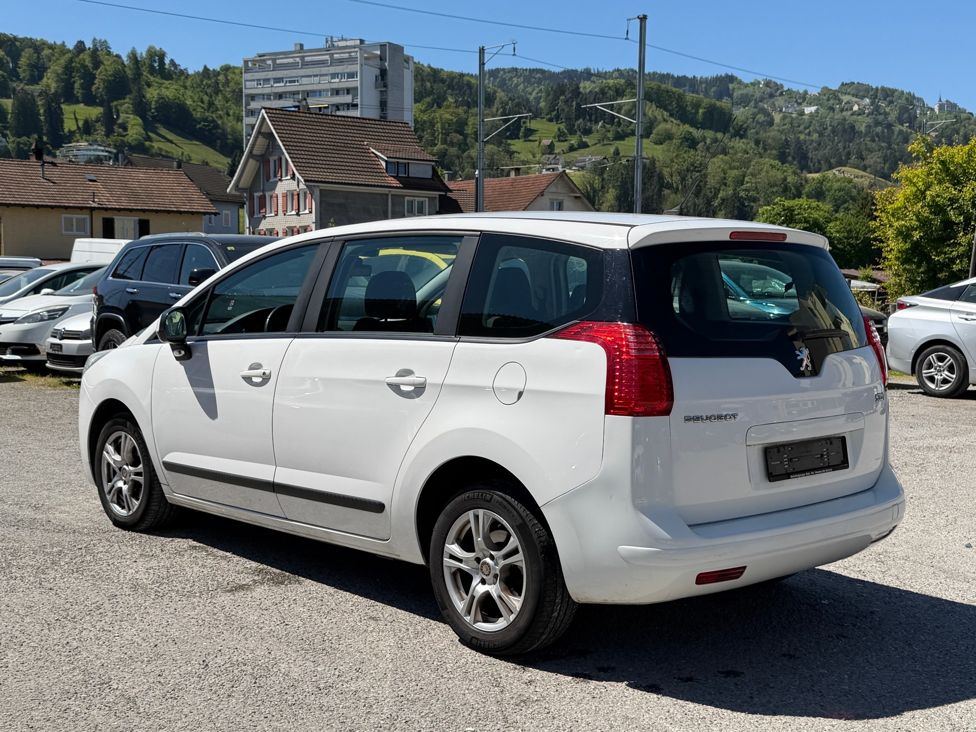 PEUGEOT 5008 1.6 HDI Business-image-13
