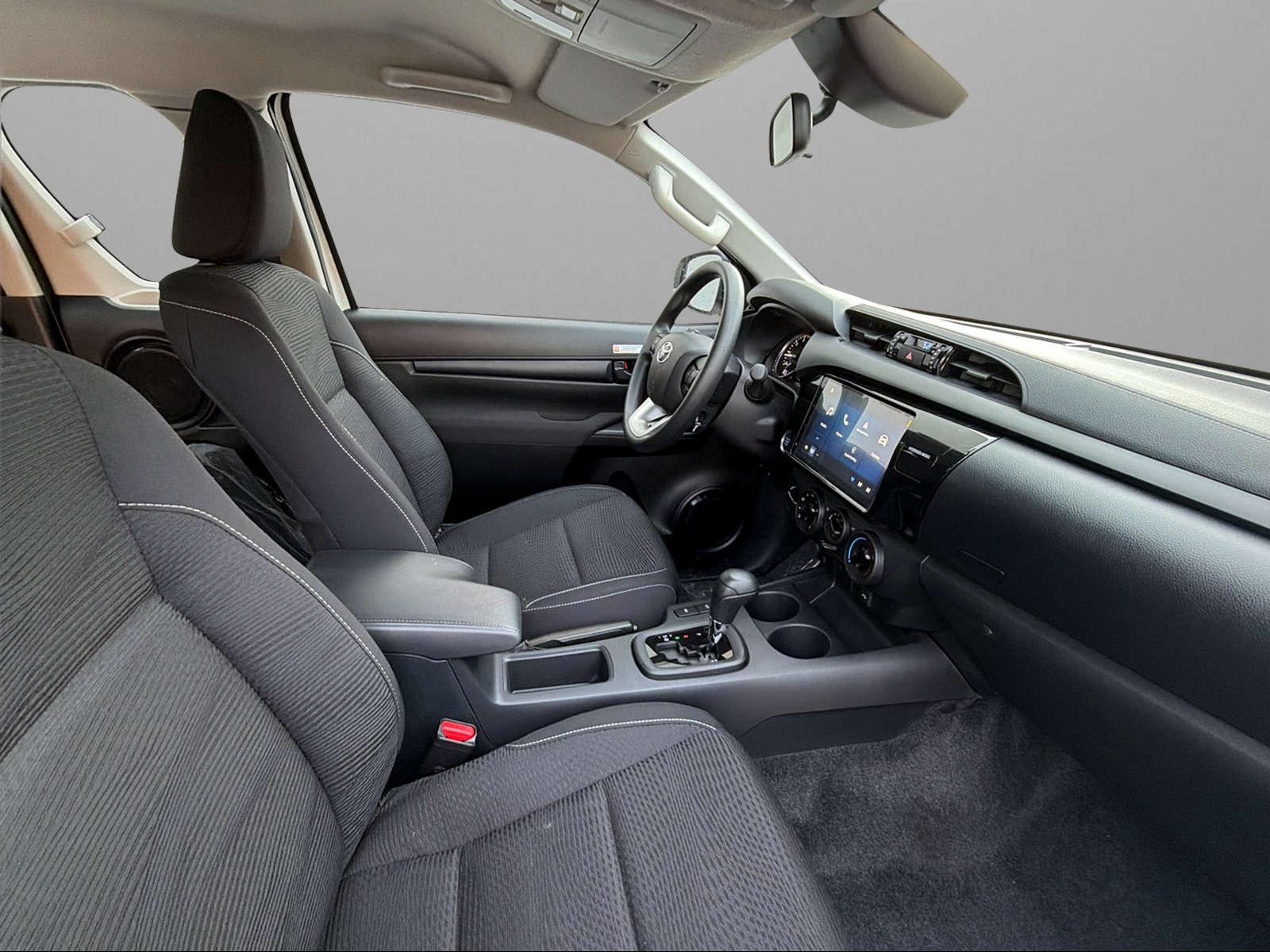 TOYOTA Hilux Extra Cab.-Pick-up 2.4 D-4D 150 Comfort-image-7