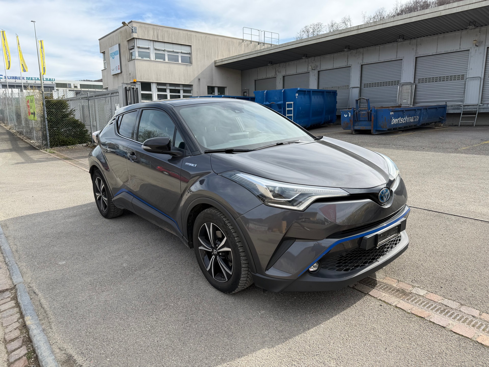 TOYOTA C-HR 1.8 HSD Style CVT-image-3