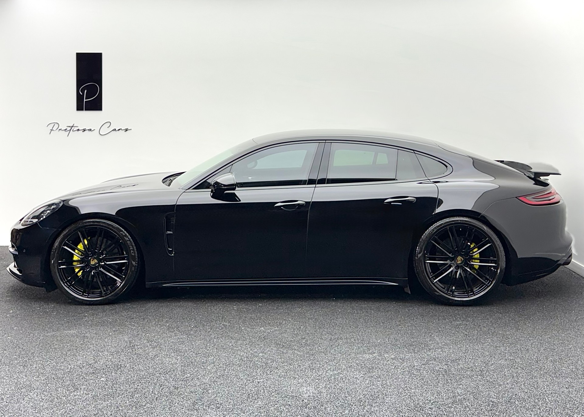 PORSCHE Panamera 4S PDK-image-3