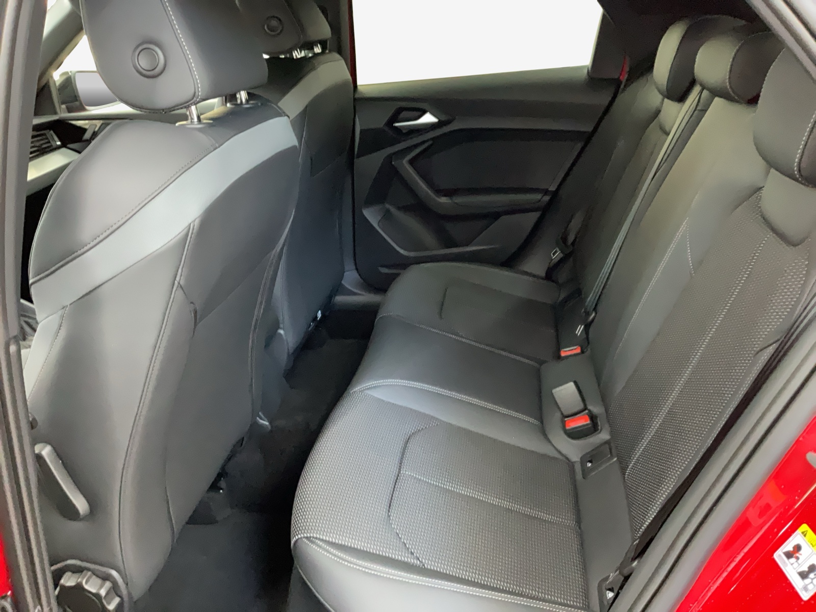 AUDI A1 Sportback 30 TFSI S Line Attraction S-tronic-image-11