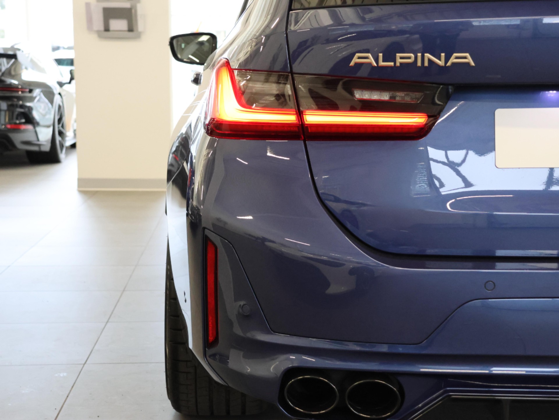 BMW-ALPINA B3 BiTurbo Touring 3.0 xDrive GT Switch-Tronic *Neuwagen mit Tageszulassung* *Top Ausstattung*-image-10