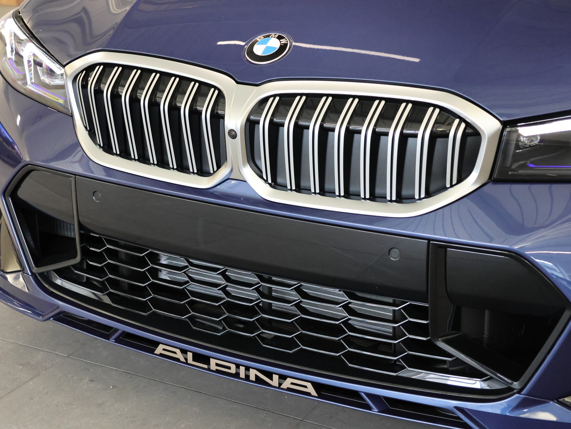 BMW-ALPINA B3 BiTurbo Touring 3.0 xDrive GT Switch-Tronic *Neuwagen mit Tageszulassung* *Top Ausstattung*-image-14