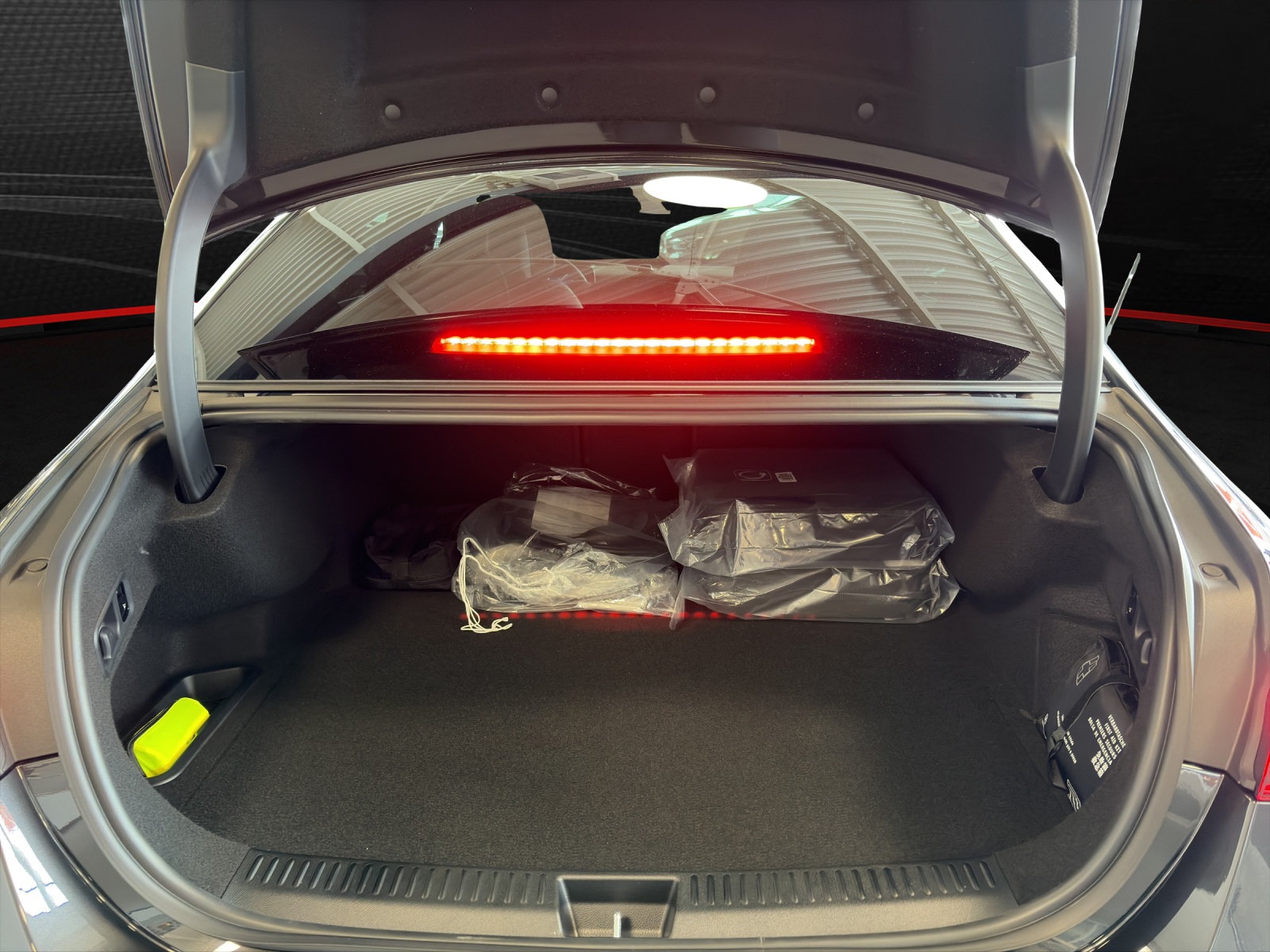 MERCEDES-BENZ E 53 AMG Hybrid 4Matic+ 9G-Tronic-image-9