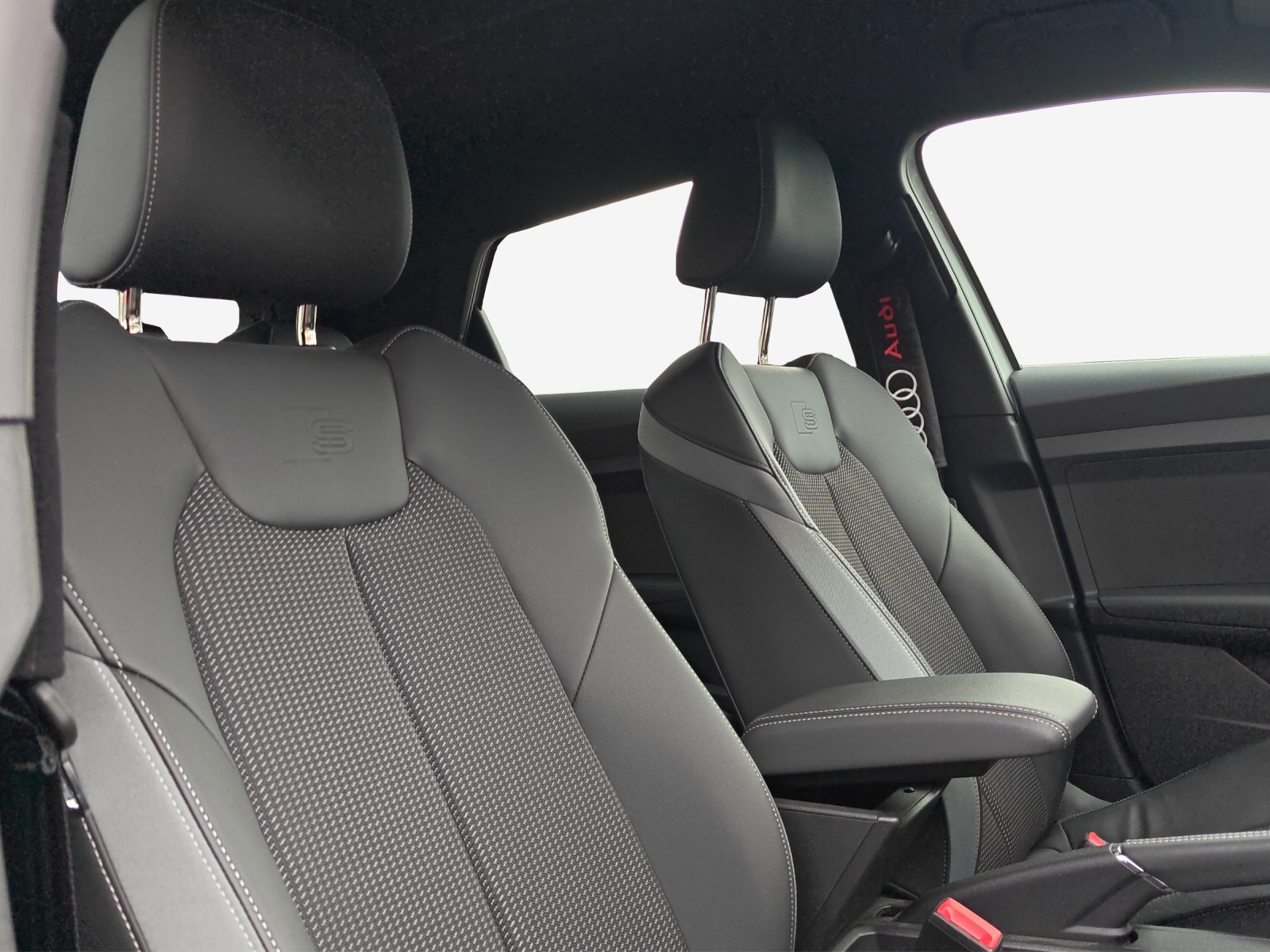 AUDI A1 allstreet 30 TFSI Attraction S-tronic-image-13