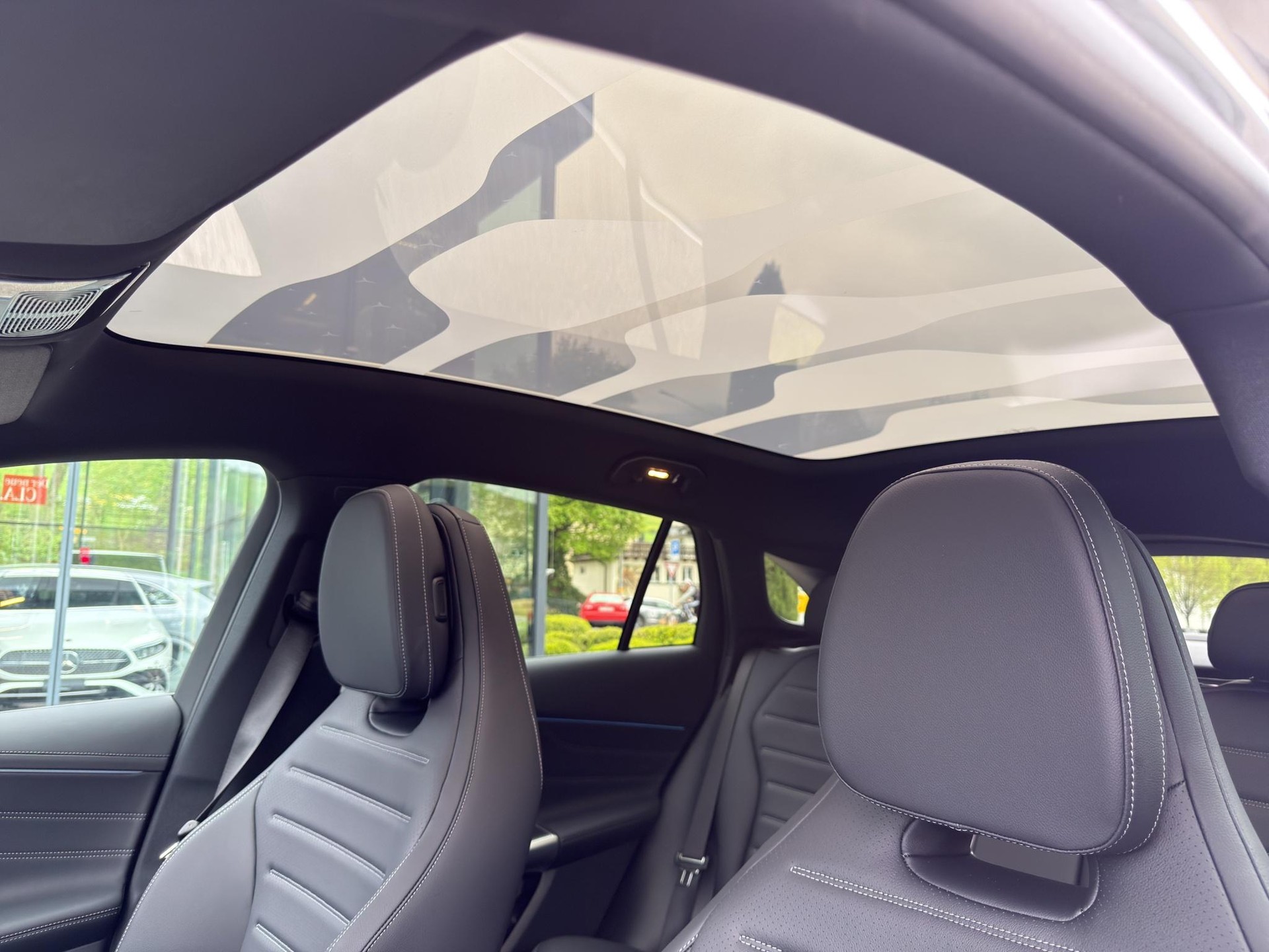 MERCEDES-BENZ GLC 400 4matic-image-25