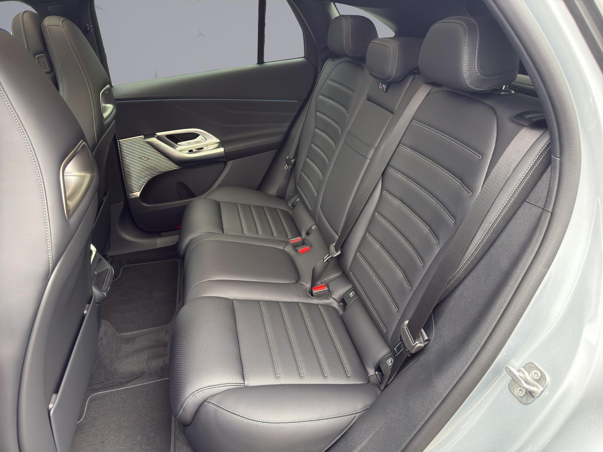 MERCEDES-BENZ GLC 400 4matic-image-12