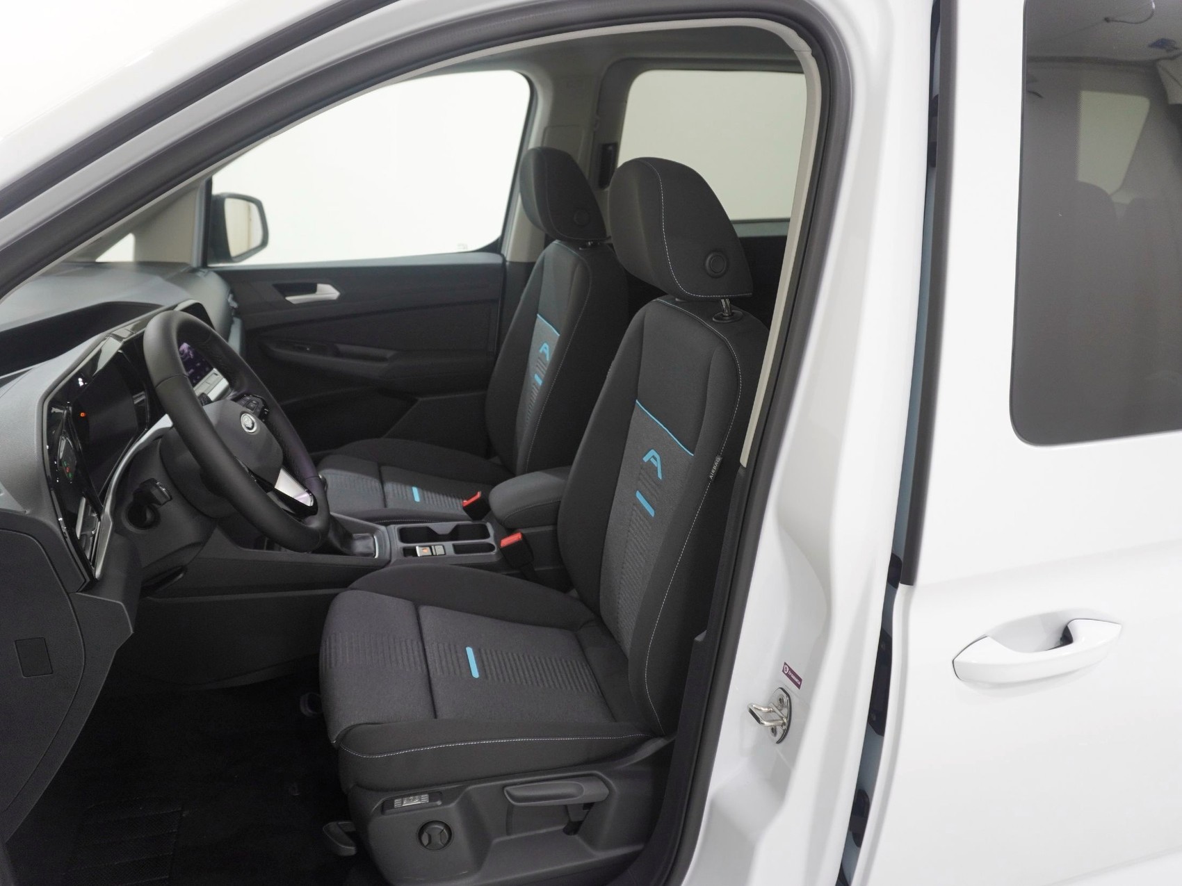 FORD Grand Tourneo Connect 2.0 EcoBlue Active 4x4-image-11