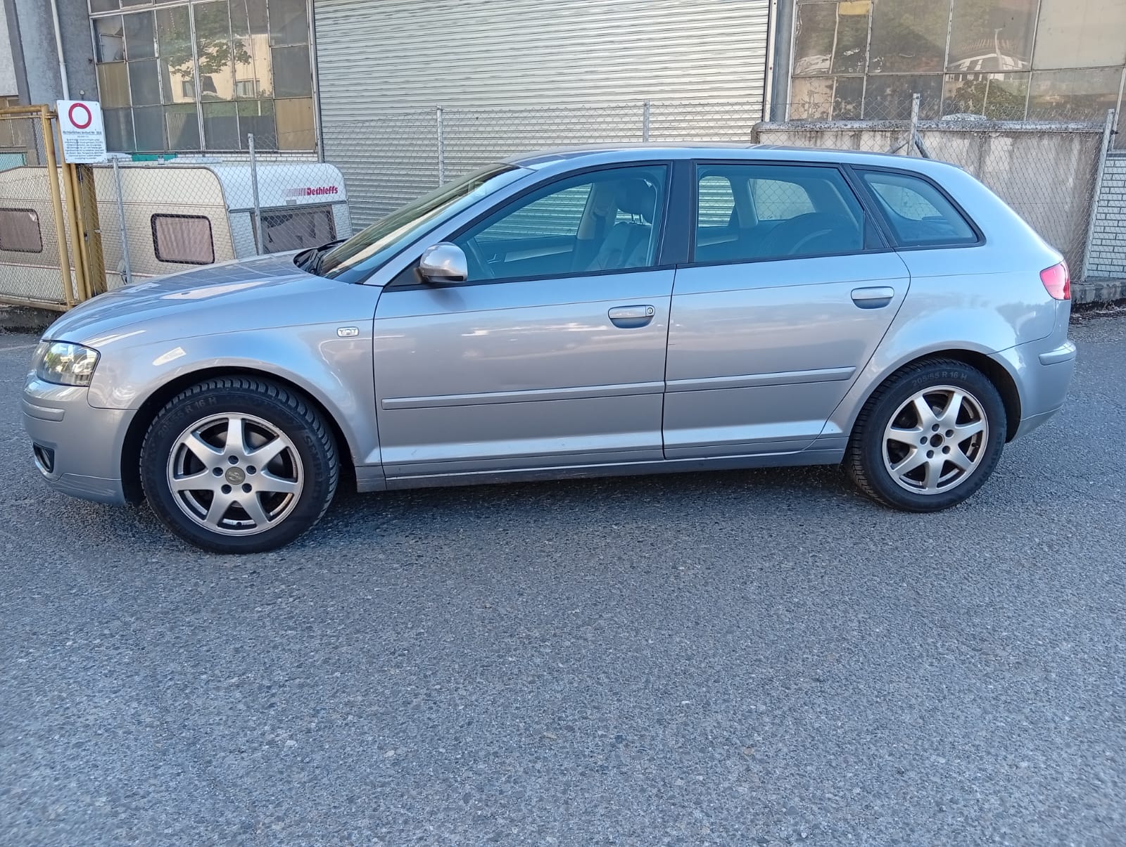 AUDI A3 Sportback 2.0 TDI Ambition-image-5