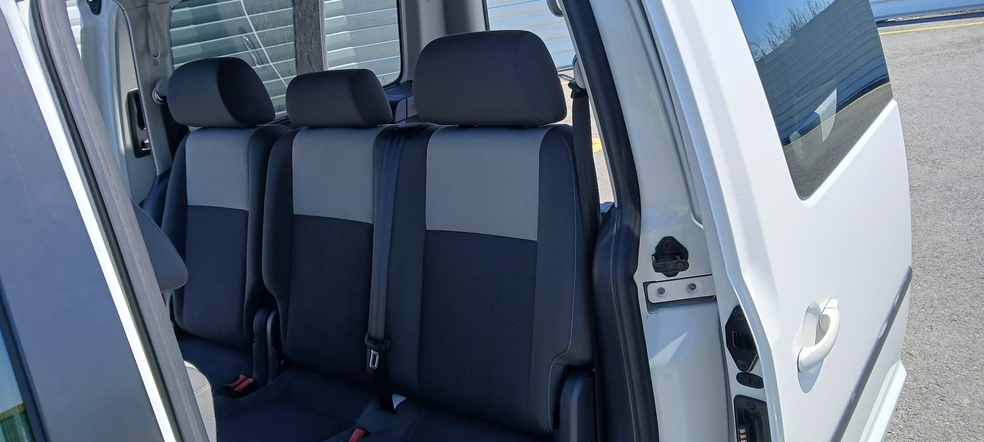 VW Caddy Maxi 1.6 TDI CR Trendline DSG-image-11