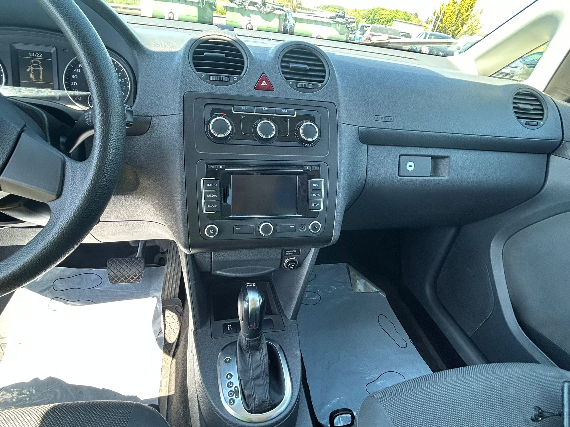 VW Caddy Maxi 1.6 TDI CR Trendline DSG-image-4