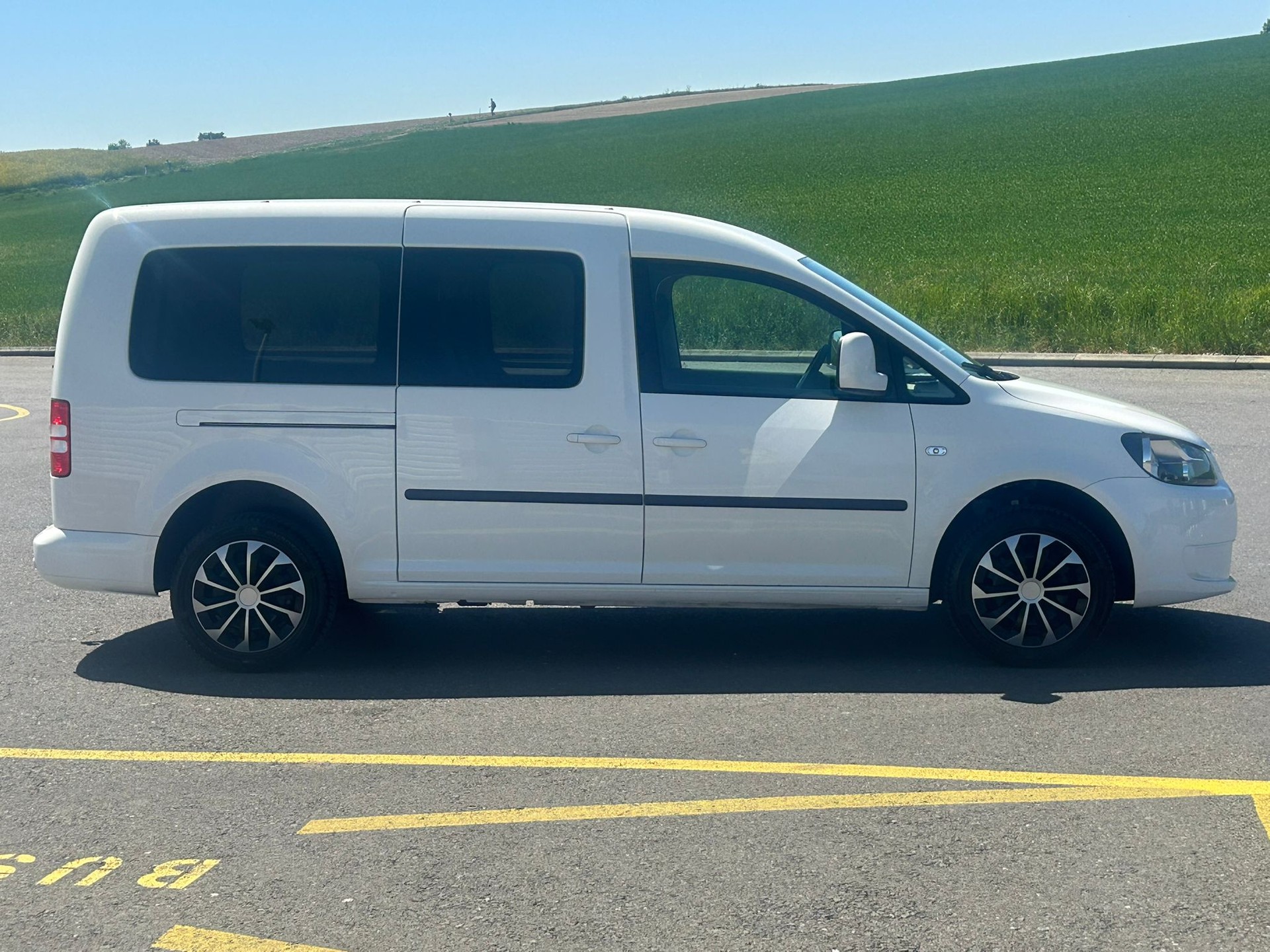 VW Caddy Maxi 1.6 TDI CR Trendline DSG-showroom-element-1